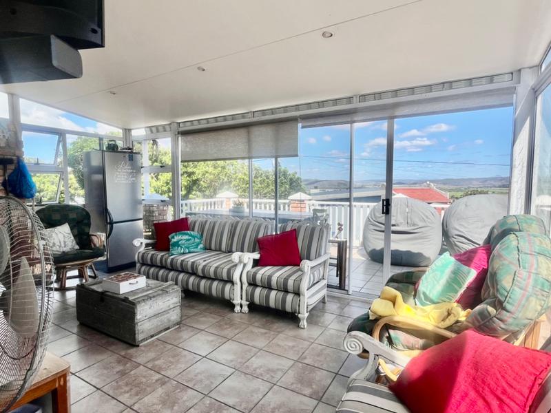 3 Bedroom Property for Sale in Fraaiuitsig Western Cape